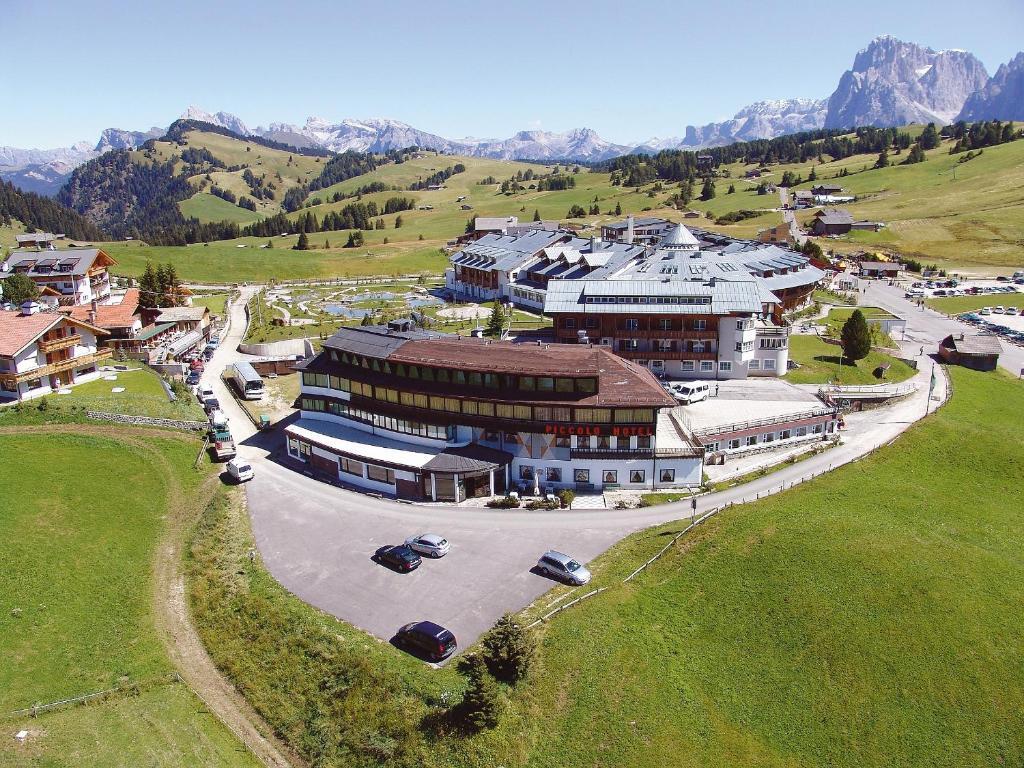 Piccolo Hotel Sciliar Alpe Di Siusi Exterior photo